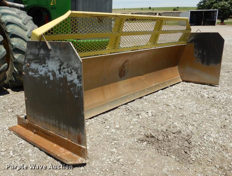 image for item DG5810 Degelman 12/1HA four-way dozer blade