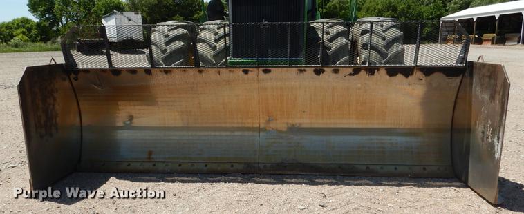 image for item DG5811 Leon Q9000 four-way dozer blade