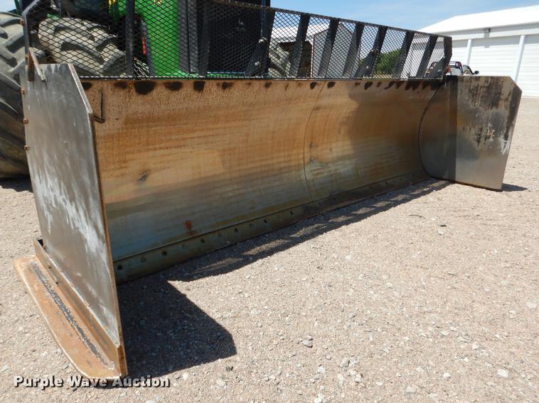 image for item DG5811 Leon Q9000 four-way dozer blade