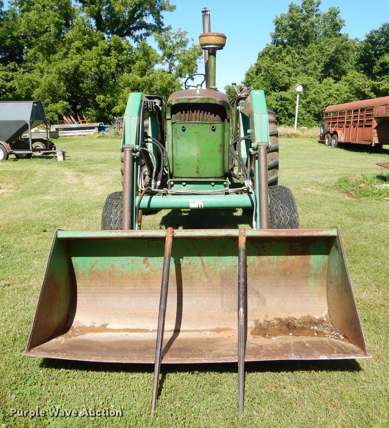 image for item ED9310 1963 John Deere 4010 tractor