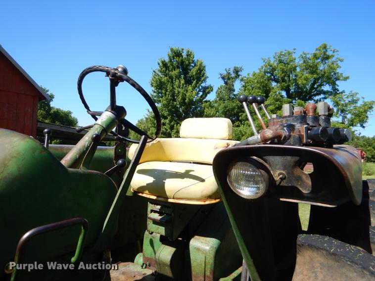 image for item ED9310 1963 John Deere 4010 tractor