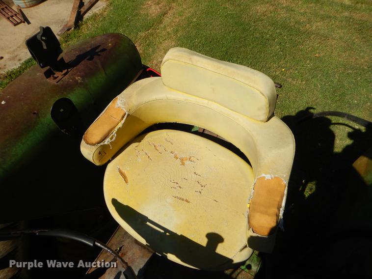 image for item ED9310 1963 John Deere 4010 tractor