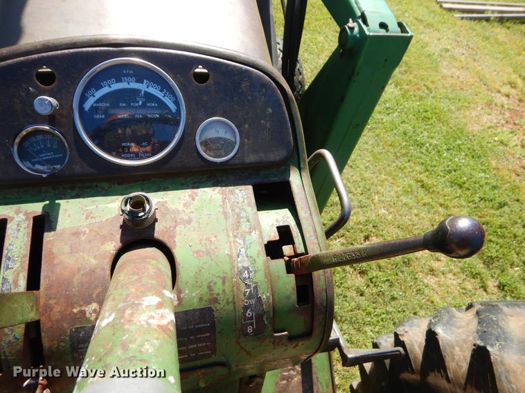 image for item ED9310 1963 John Deere 4010 tractor