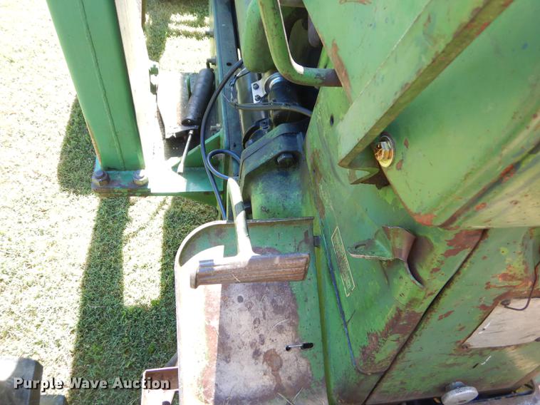 image for item ED9310 1963 John Deere 4010 tractor