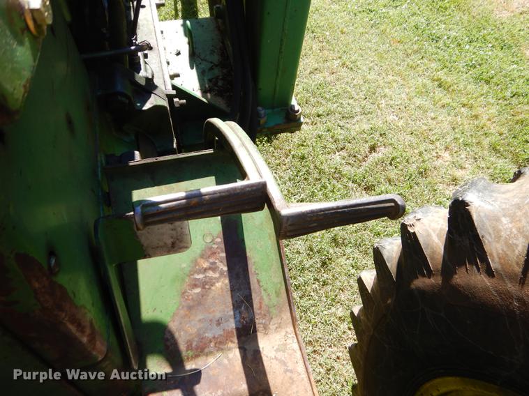 image for item ED9310 1963 John Deere 4010 tractor