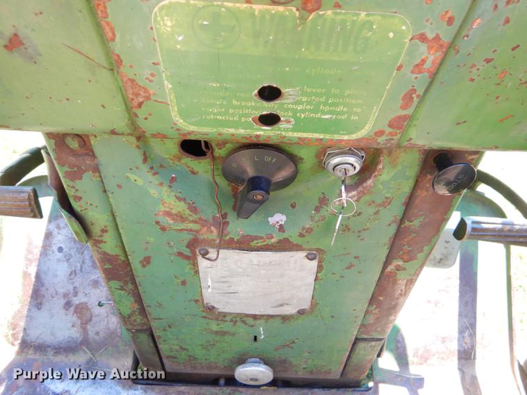 image for item ED9310 1963 John Deere 4010 tractor