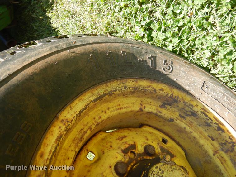 image for item ED9310 1963 John Deere 4010 tractor