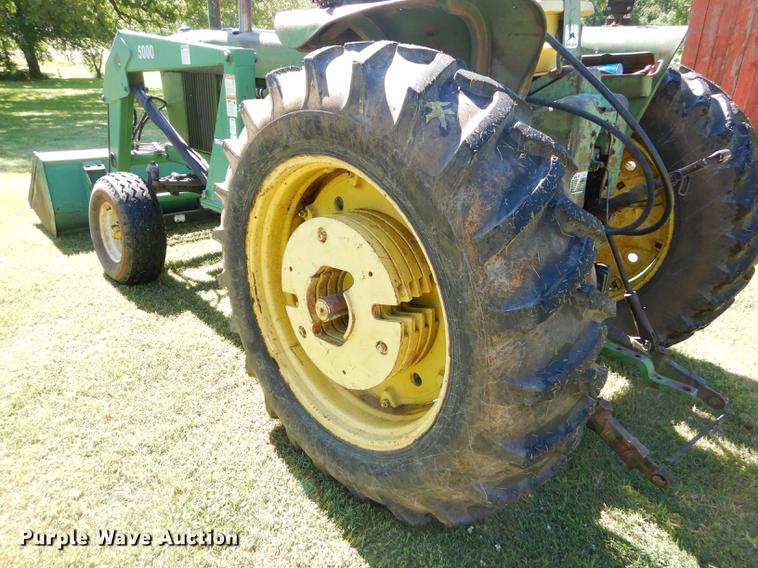 image for item ED9310 1963 John Deere 4010 tractor