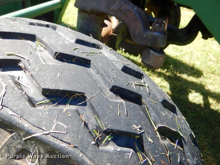 image for item ED9310 1963 John Deere 4010 tractor