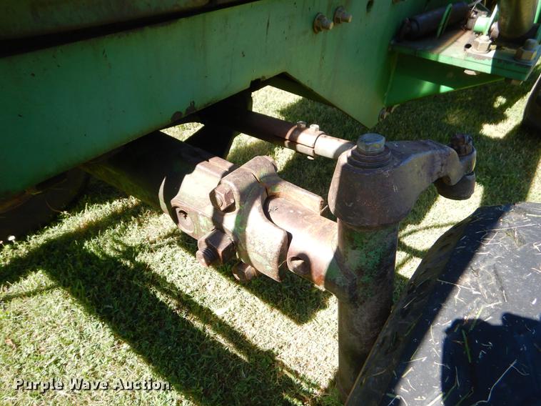 image for item ED9310 1963 John Deere 4010 tractor