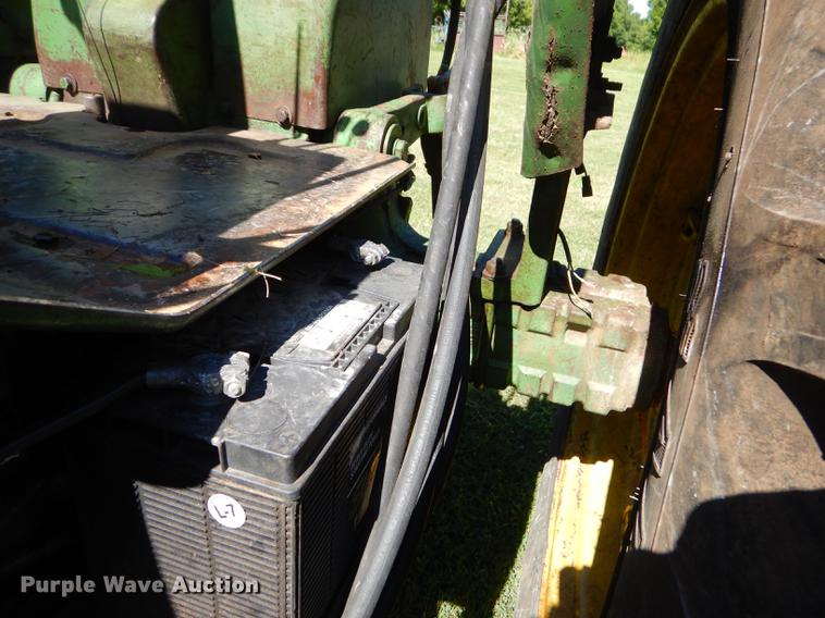 image for item ED9310 1963 John Deere 4010 tractor