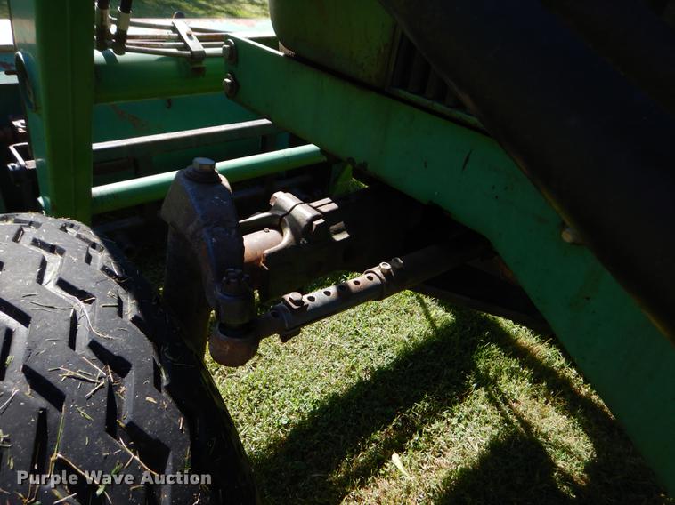 image for item ED9310 1963 John Deere 4010 tractor