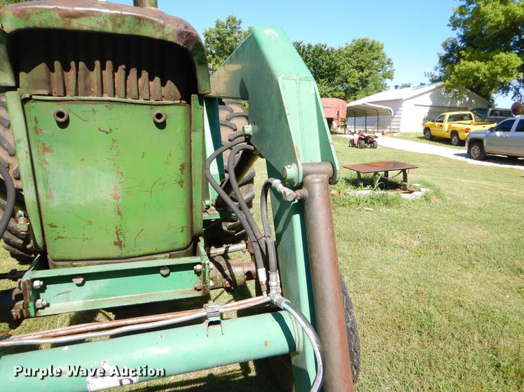 image for item ED9310 1963 John Deere 4010 tractor