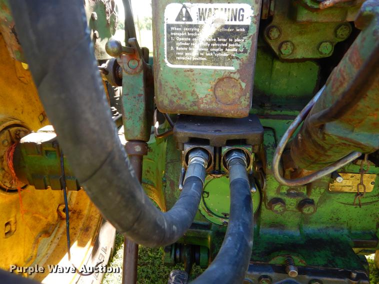 image for item ED9310 1963 John Deere 4010 tractor