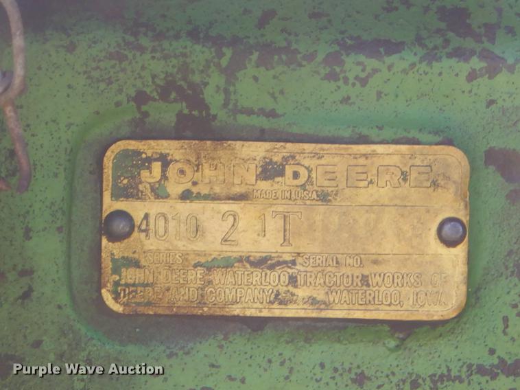 image for item ED9310 1963 John Deere 4010 tractor
