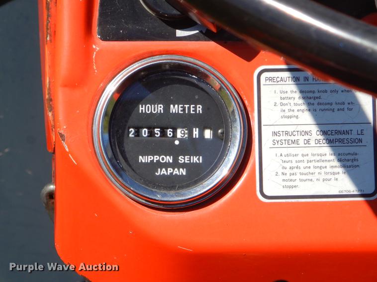 image for item ED9311 1998 Kubota B4200 MFWD tractor