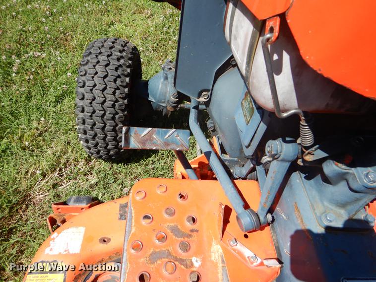 image for item ED9311 1998 Kubota B4200 MFWD tractor