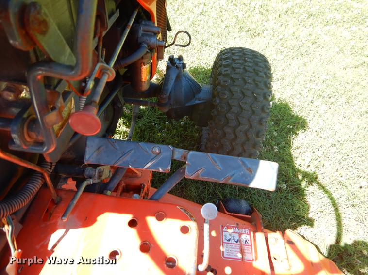 image for item ED9311 1998 Kubota B4200 MFWD tractor