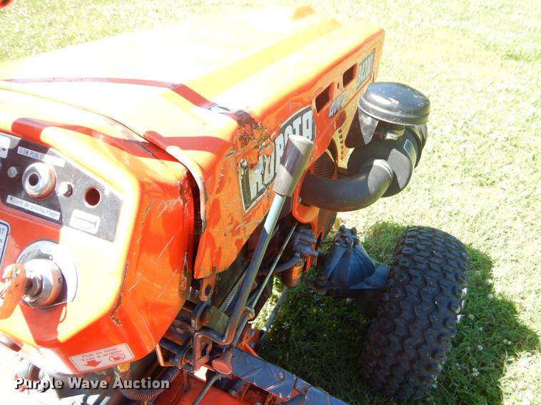 image for item ED9311 1998 Kubota B4200 MFWD tractor