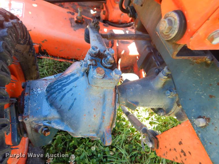 image for item ED9311 1998 Kubota B4200 MFWD tractor