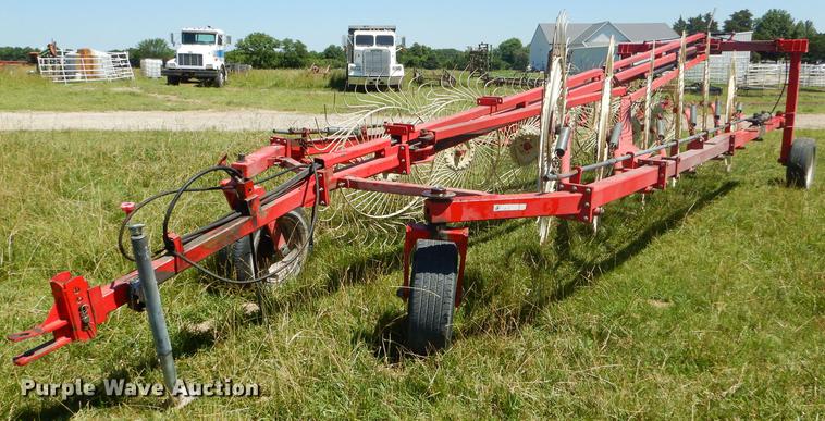 image for item ED9312 2003 Enorossi 12+3 hay rake