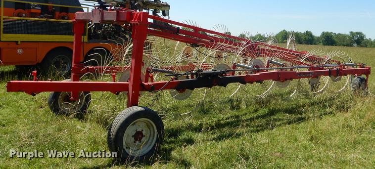 image for item ED9312 2003 Enorossi 12+3 hay rake