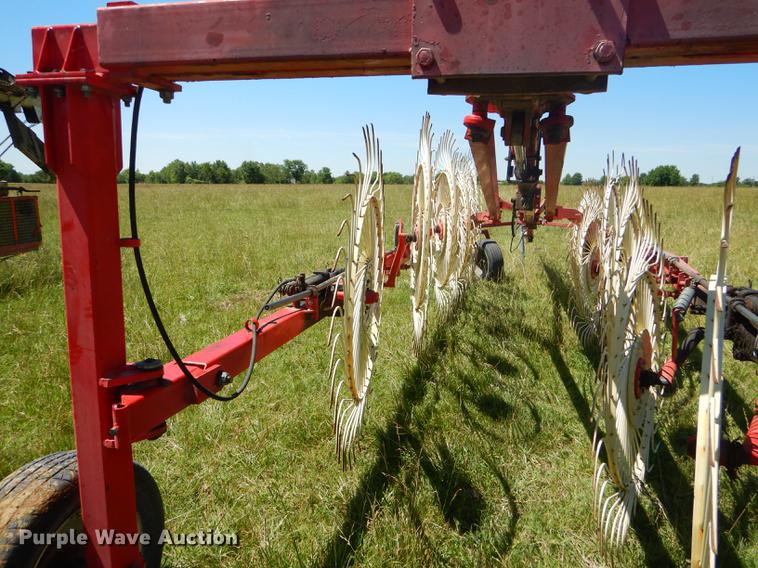 image for item ED9312 2003 Enorossi 12+3 hay rake