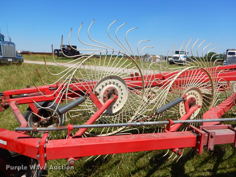 image for item ED9312 2003 Enorossi 12+3 hay rake