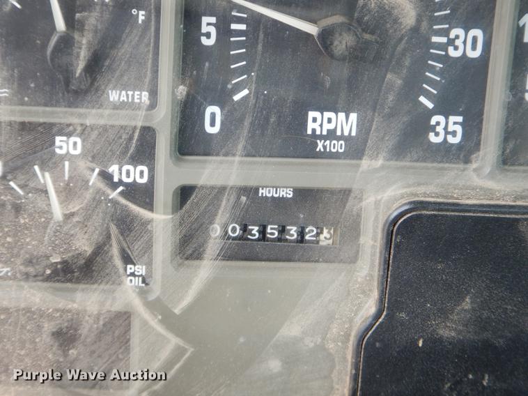 image for item ED9316 2002 International 2554 applicator truck