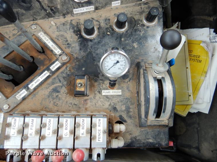 image for item ED9316 2002 International 2554 applicator truck