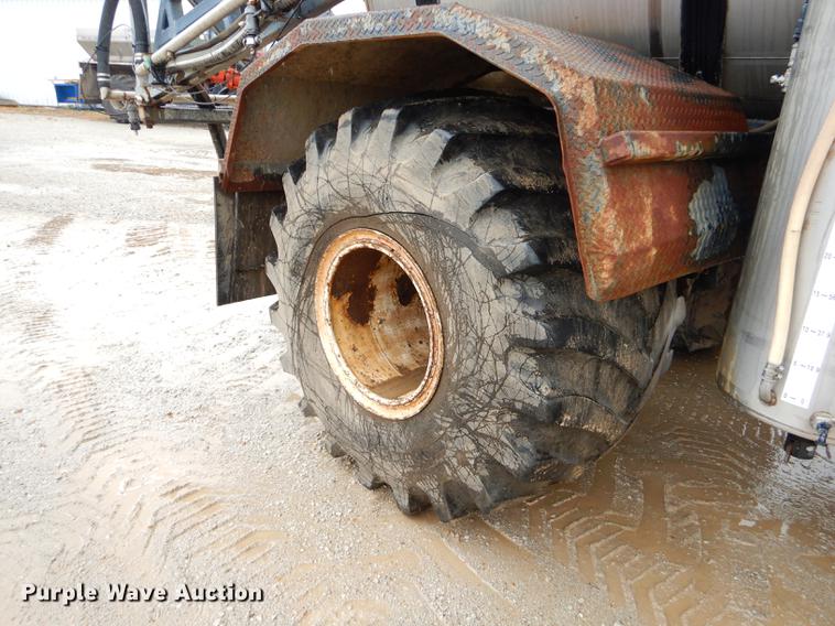 image for item ED9316 2002 International 2554 applicator truck