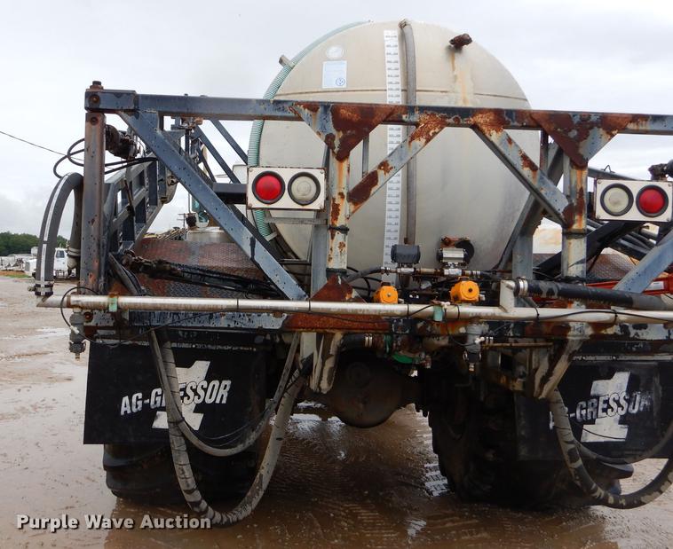 image for item ED9316 2002 International 2554 applicator truck