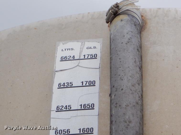 image for item ED9316 2002 International 2554 applicator truck