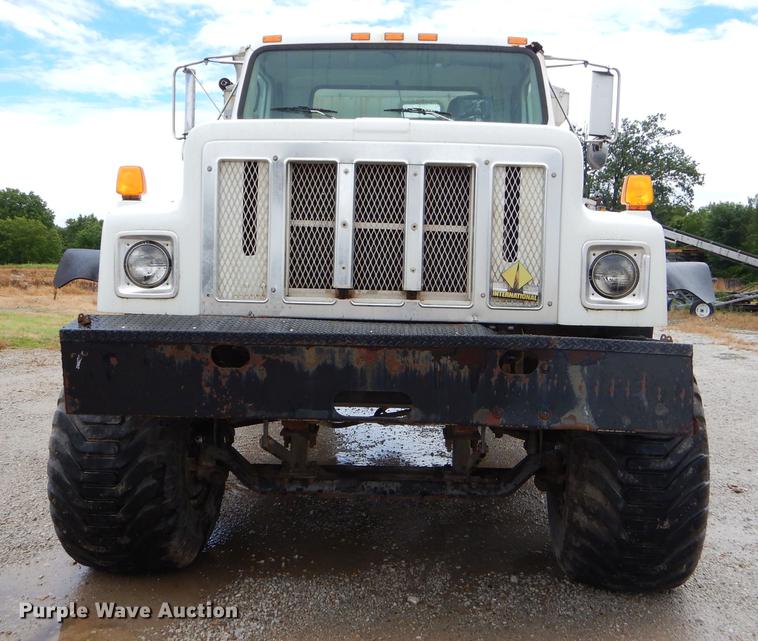 image for item ED9317 1997 International 2554 applicator truck