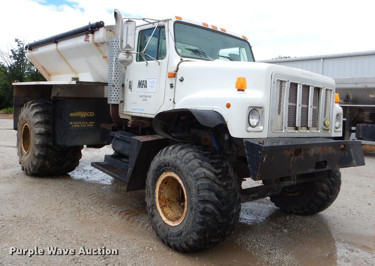 image for item ED9317 1997 International 2554 applicator truck
