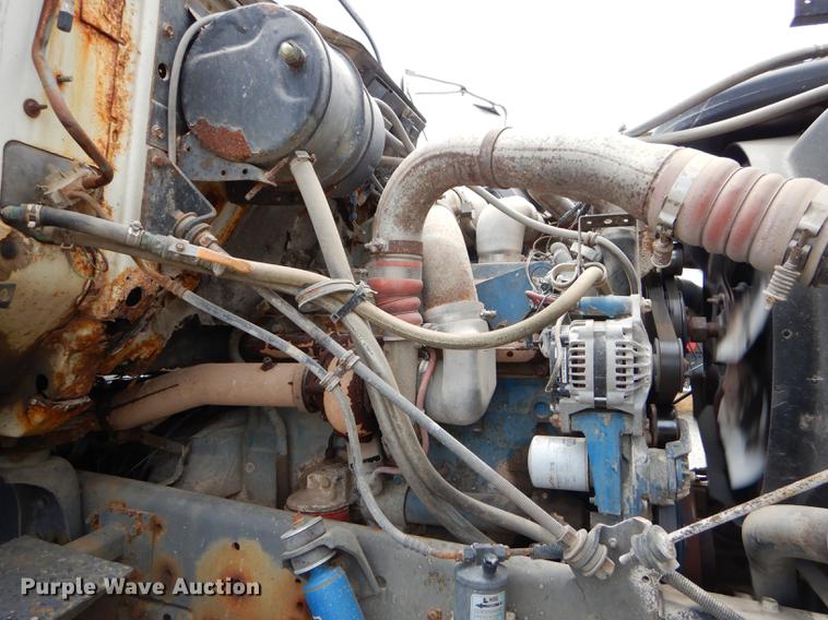 image for item ED9317 1997 International 2554 applicator truck