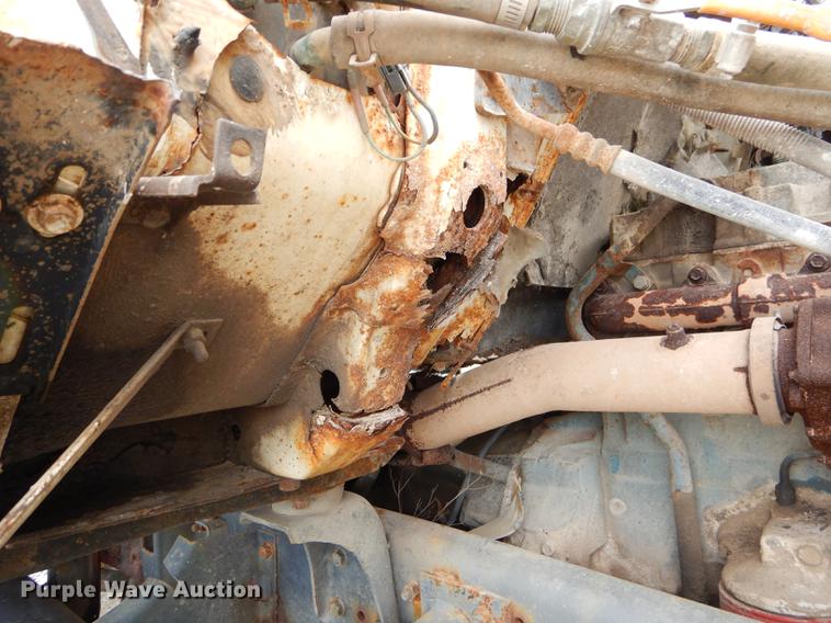 image for item ED9317 1997 International 2554 applicator truck