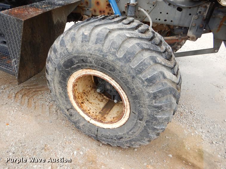 image for item ED9317 1997 International 2554 applicator truck