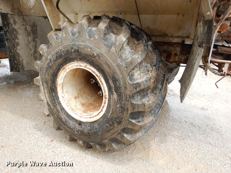 image for item ED9317 1997 International 2554 applicator truck