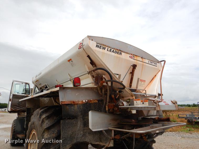 image for item ED9317 1997 International 2554 applicator truck