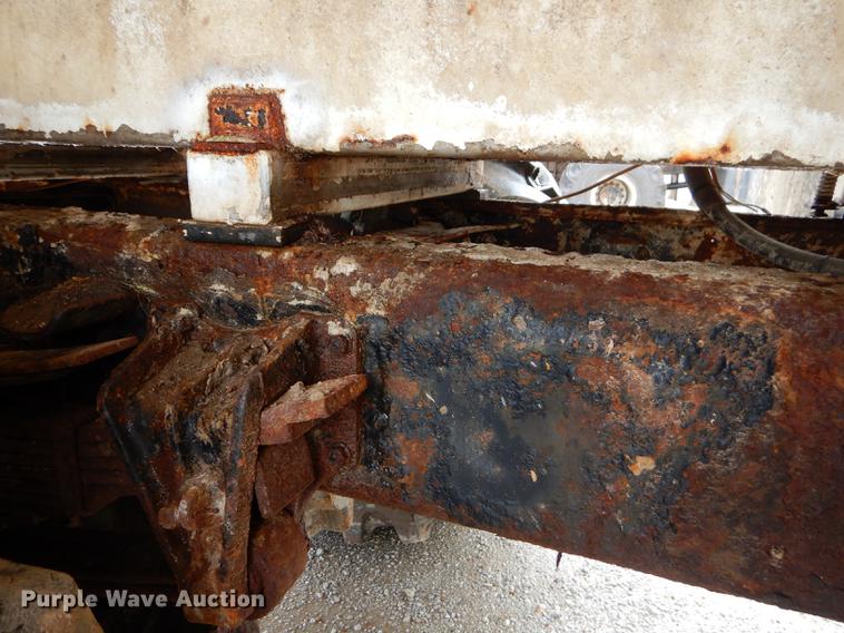 image for item ED9317 1997 International 2554 applicator truck
