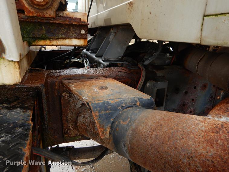 image for item ED9317 1997 International 2554 applicator truck