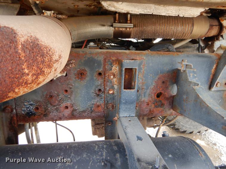 image for item ED9317 1997 International 2554 applicator truck