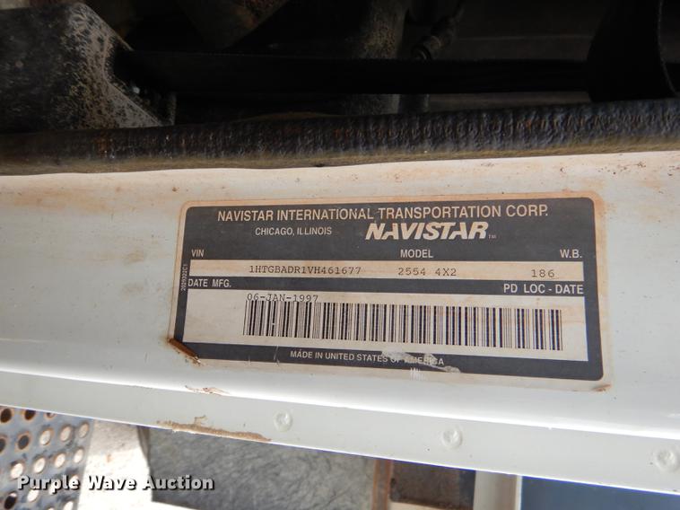 image for item ED9317 1997 International 2554 applicator truck