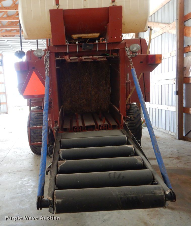 image for item ED9360 2003 Hesston 4760 large square baler