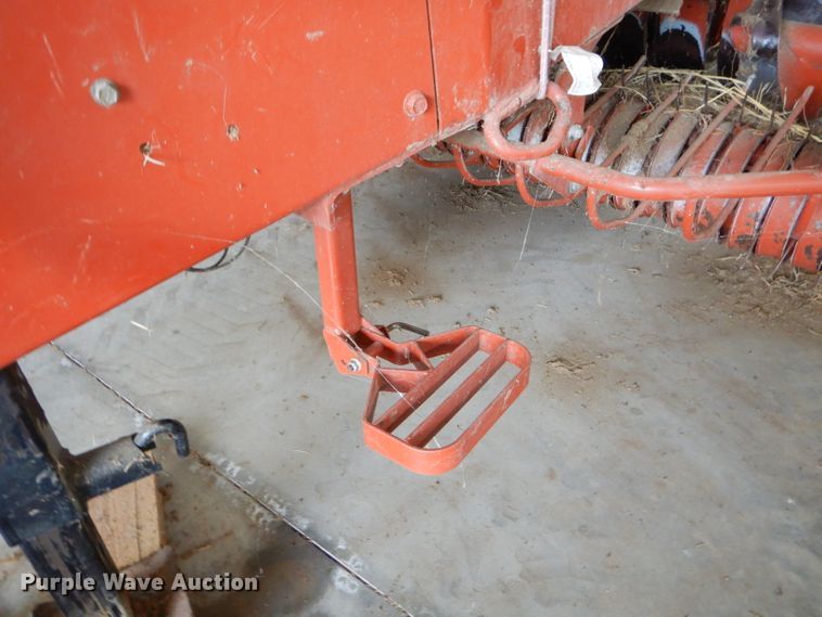 image for item ED9360 2003 Hesston 4760 large square baler