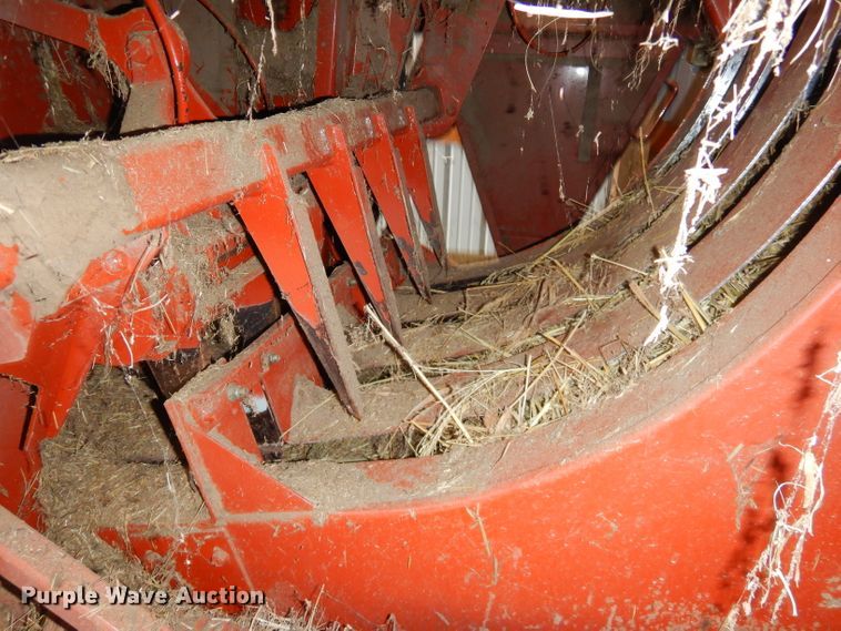 image for item ED9360 2003 Hesston 4760 large square baler