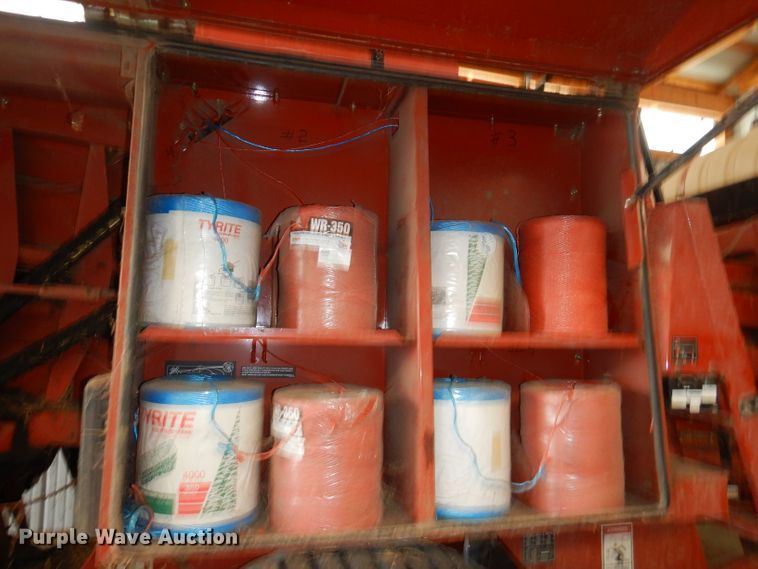 image for item ED9360 2003 Hesston 4760 large square baler