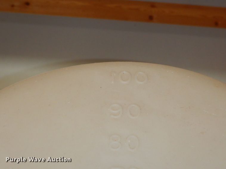 image for item ED9360 2003 Hesston 4760 large square baler