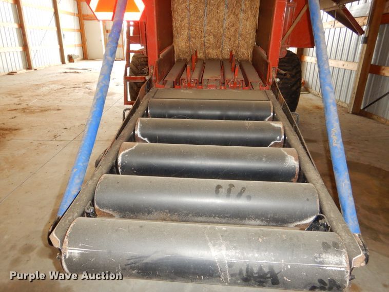 image for item ED9360 2003 Hesston 4760 large square baler